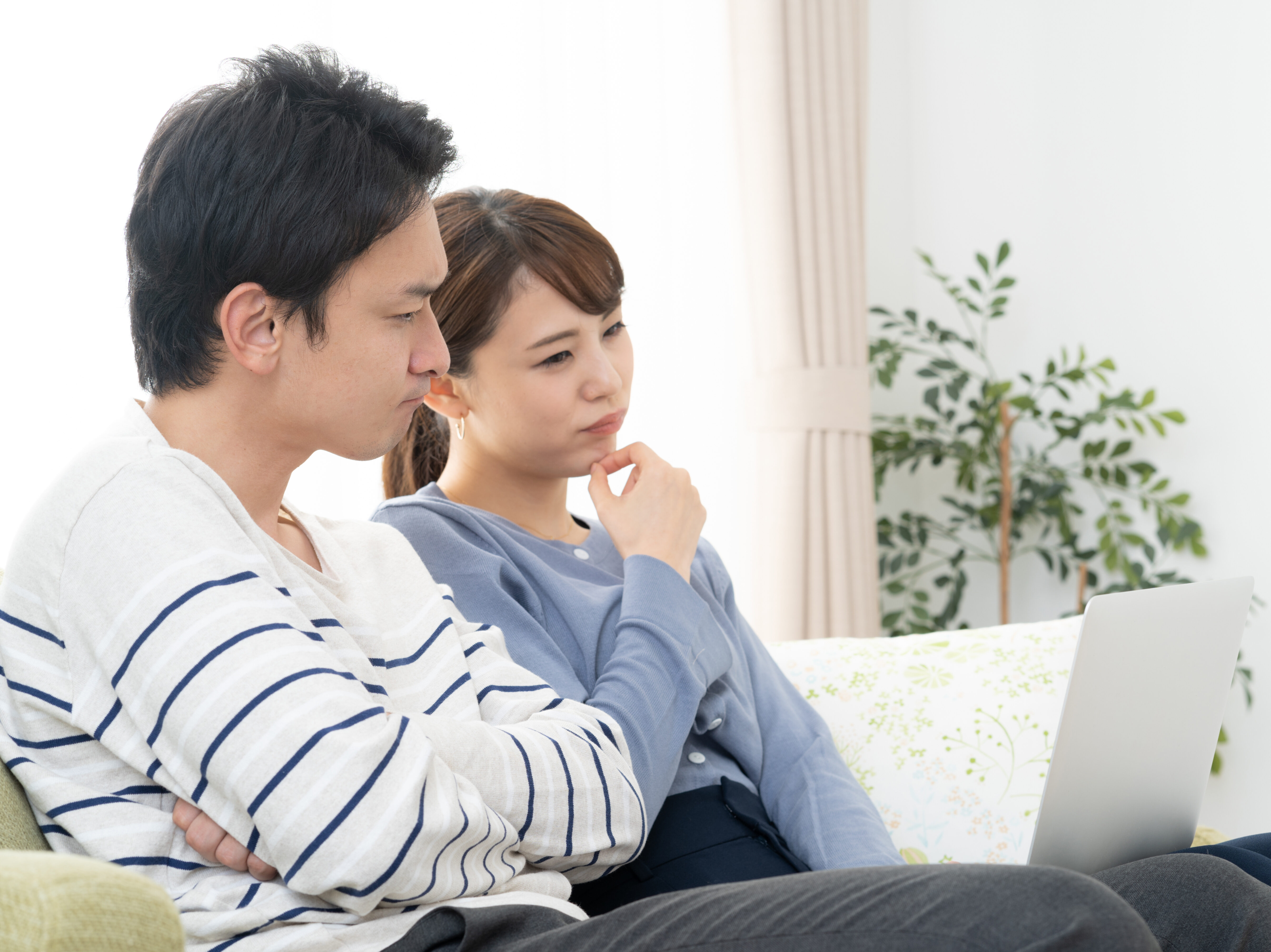 カップル　夫婦